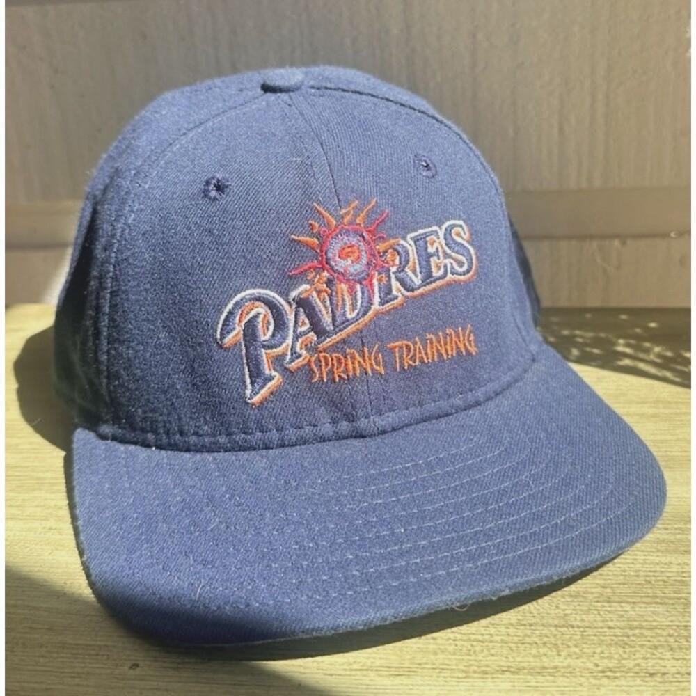 RARE Vintage Padres Spring Training Hat 2000s New Era USA made - Fitted 7